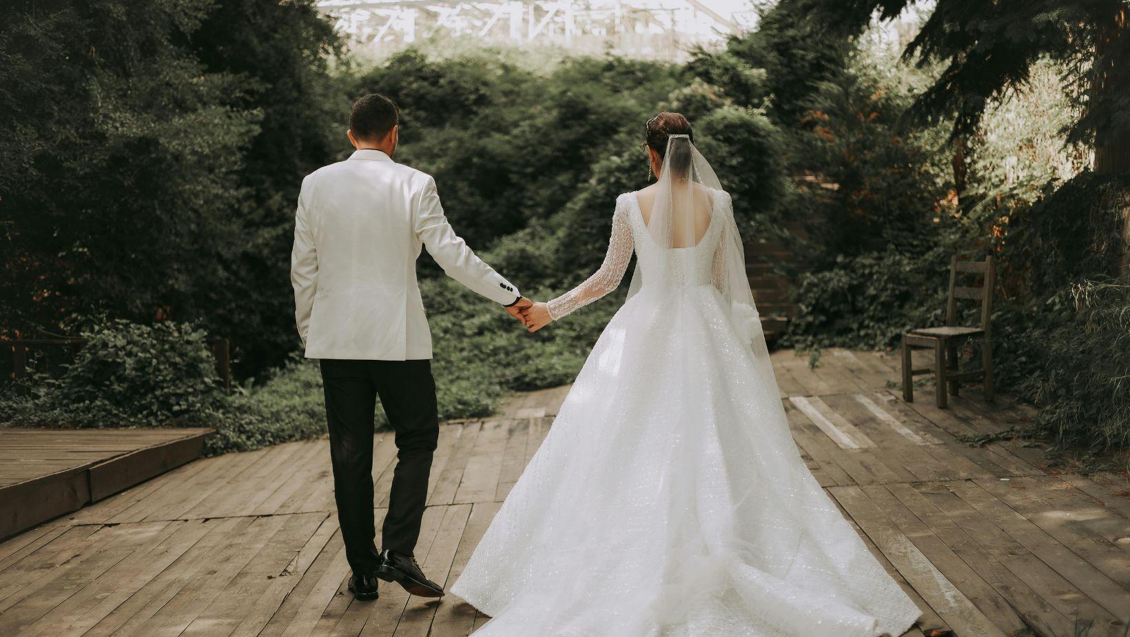 bridal fashion summer weddings, summer wedding dress trends, wedding dress ideas summer, bridal wear summer 2024, bridal fashion tips summer, summer wedding gown styles, beach wedding dress trends, outdoor wedding fashion, summer bride outfit ideas, wedding dress shopping summer